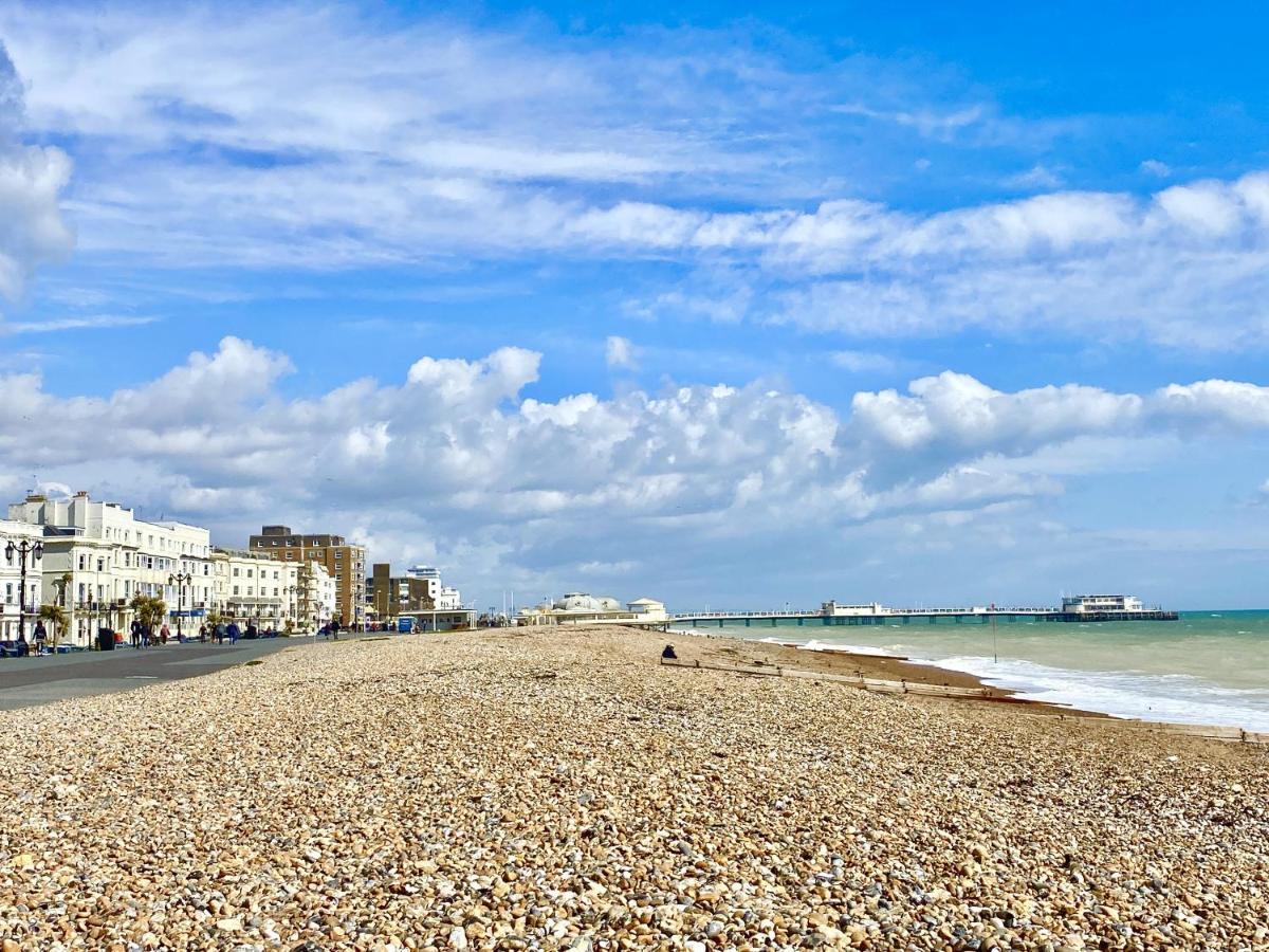 Stunning 2 Bed Apartment Sea Views And Parking Worthing Zewnętrze zdjęcie